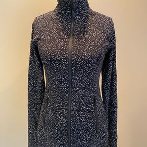 Worn Once Size 6-Lulu Lemon Full Zip Athletic Top